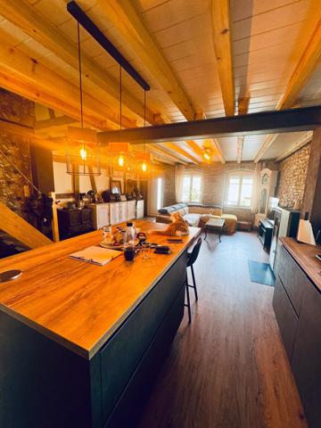 Maison semi mitoyenne de village