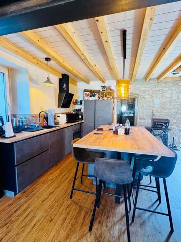 Maison semi mitoyenne de village