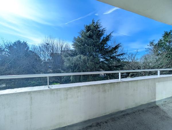 Appartement type 2 + parking + cave