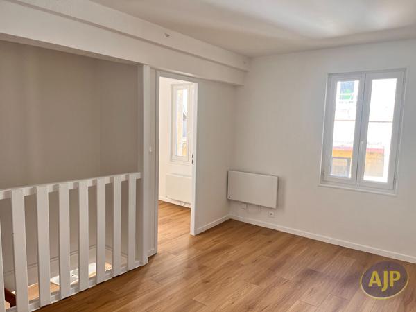 Appartement à louer Saintes : 2 pièces, 41m² avec 1 chambre(s) à 530€ - AJP Immobilier Saintes