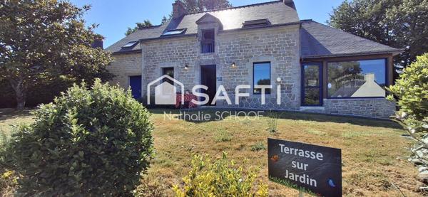 Ensemble immobilier avec restaurant et logement sur un superbe parc arboré