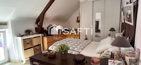 Ensemble immobilier avec restaurant et logement sur un superbe parc arboré