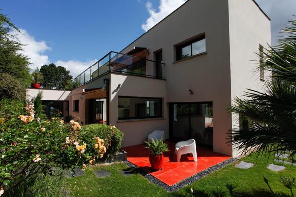 Maison 7 pièces – 230 m² environ à Rennes (ref : 32781)