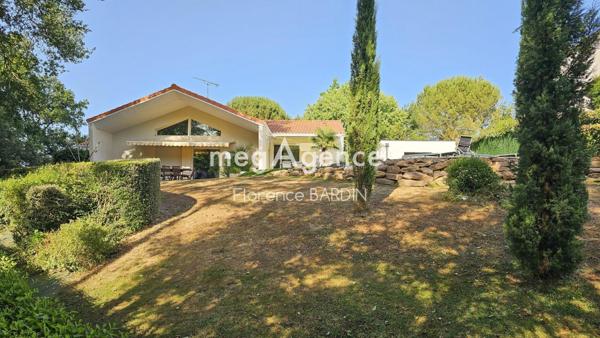 Maison à CHOLET, 49300 - 7 pièces 193m²