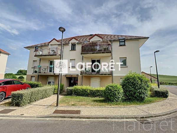 Location appartement Sainte-Menehould - 2 pièce(s) - 50 m² - 450 €/mois