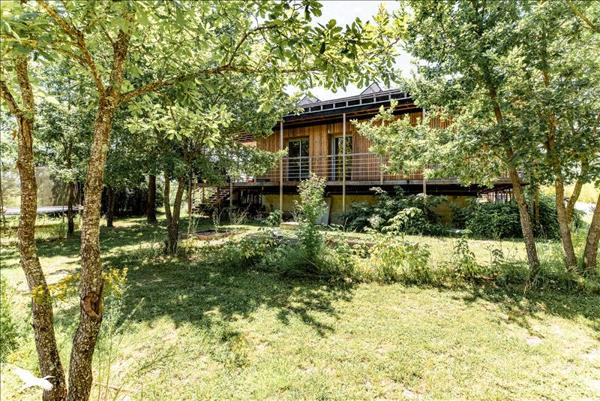 Maison à vendre |  Saint-Étienne-de-Tulmont |  8 pièces | 214 m²