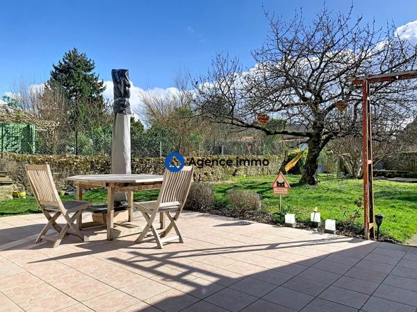 À vendre - Maison mitoyenne 1 côté, 5 pièces située à Souvigné (37330)