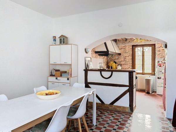 À vendre - Maison mitoyenne 1 côté, 5 pièces située à Souvigné (37330)
