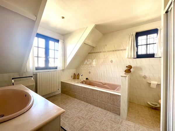 Maison 6 pièces à vendre à Conflans Sainte Honorine - Réf 7520 €479 900 ** - Référence 7639