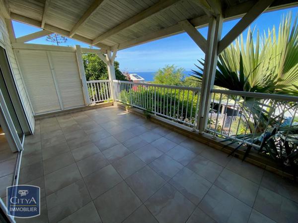 Appartement à louer 4 pièces 84m²