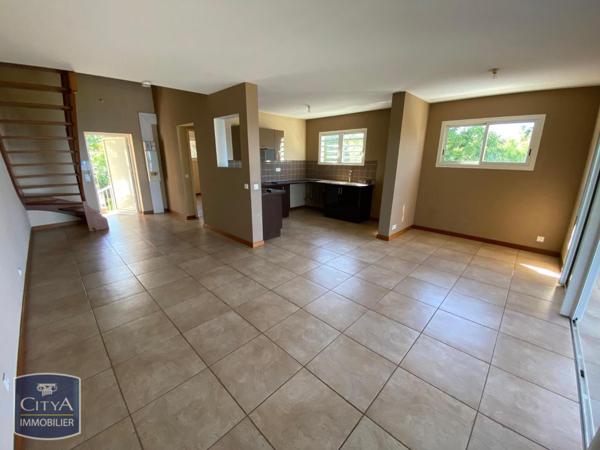 Appartement à louer 4 pièces 84m²