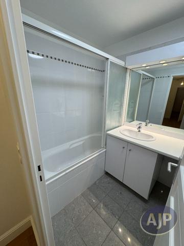 Location appartement Paris 12eme : 2 826 € - AJP Immobilière Passy Paris 16