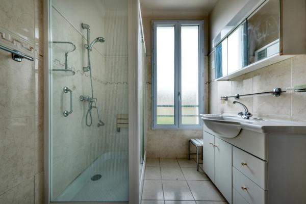 Maison à vendre 8 pièces SAINT LAMBERT DES BOIS (78)