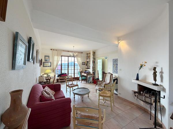 Maison Carqueiranne 6 pièce(s) 155.47 m2 - CARQUEIRANNE Vue Mer Panoramique