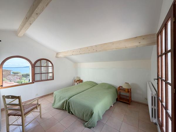 Maison Carqueiranne 6 pièce(s) 155.47 m2 - CARQUEIRANNE Vue Mer Panoramique