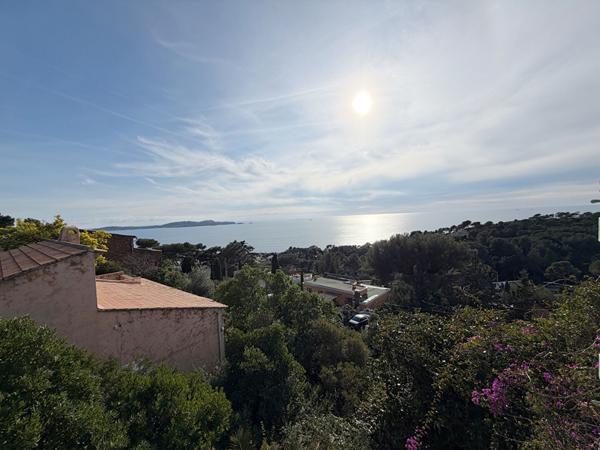 Maison Carqueiranne 6 pièce(s) 155.47 m2 - CARQUEIRANNE Vue Mer Panoramique