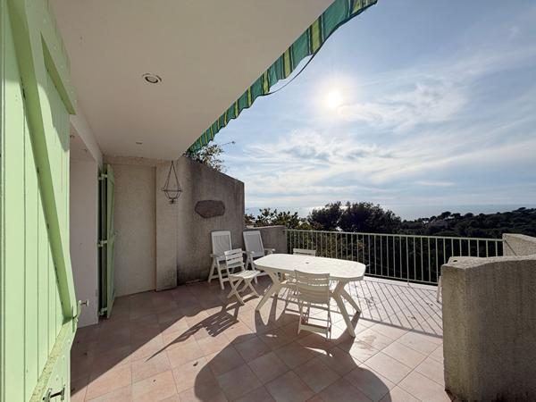 Maison Carqueiranne 6 pièce(s) 155.47 m2 - CARQUEIRANNE Vue Mer Panoramique