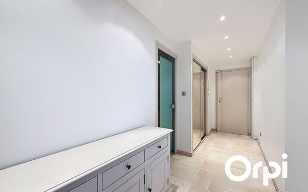 Appartement à vendre    3 pièces • 76,75 m2 Villeurbanne