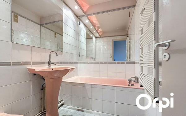 Appartement à vendre    3 pièces • 76,75 m2 Villeurbanne