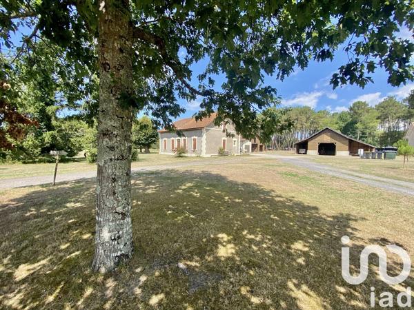Maison à vendre 7 pièces 166 m² Saint-Julien-en-Born