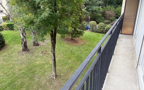 Appartement à vendre    3 pièces • 65 m2 Rosny-sous-Bois