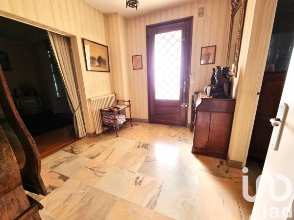 Maison 5 pièces de 120 m² à Creysse (24100)