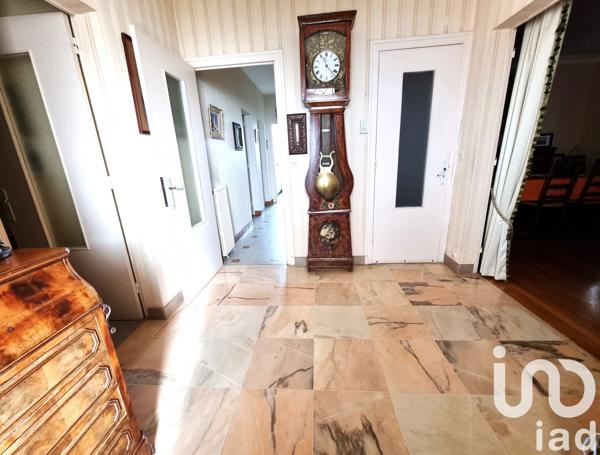 Maison 5 pièces de 120 m² à Creysse (24100)