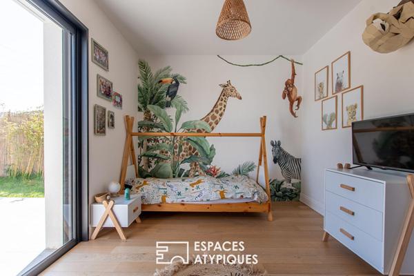Maison Contemporaine Lumineuse et sa piscine