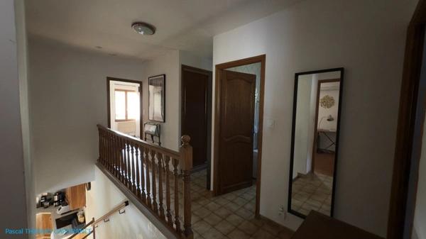 Maison à vendre 6 pièces - 5 chambres - Jardin - Piscine - Terrain 816m2