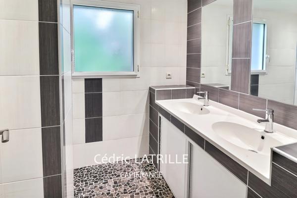 Maison à vendre 6 pièces ORLEIX (65)