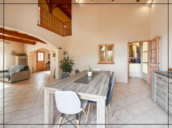 Maison de caractère 150 m² - 3 chambres - Jardin avec sous-sol intégral