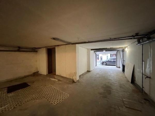 Entrepôt à Louer à LILLE 1250 € *