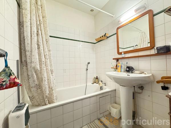 Vente
                Appartement38,44 m² - 2 Pièces -
                    AIGUES MORTES (30220)
