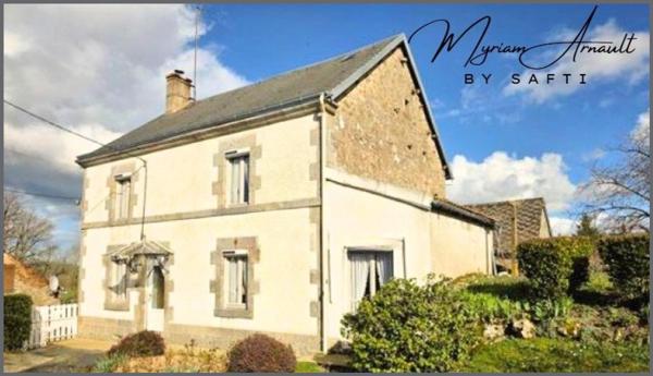 MAISON EN PIERRE DE 121 M2 TERRAIN CLOS AVEC DÉPENDANCES