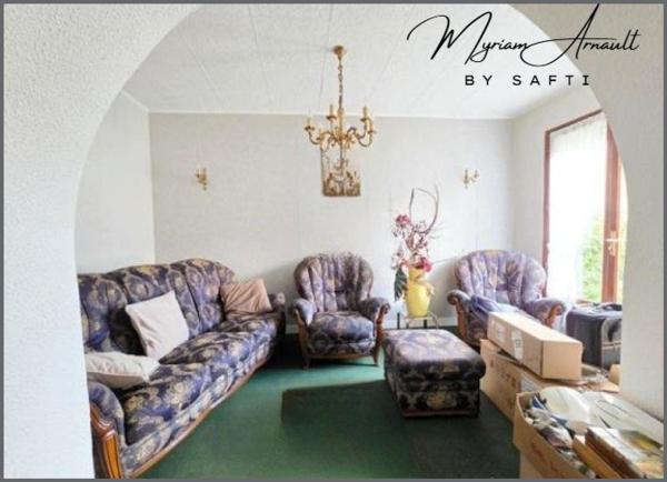 MAISON EN PIERRE DE 121 M2 TERRAIN CLOS AVEC DÉPENDANCES
