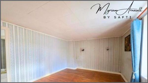 MAISON EN PIERRE DE 121 M2 TERRAIN CLOS AVEC DÉPENDANCES