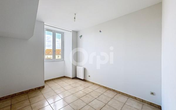 Appartement à louer    4 pièces •  Culmont