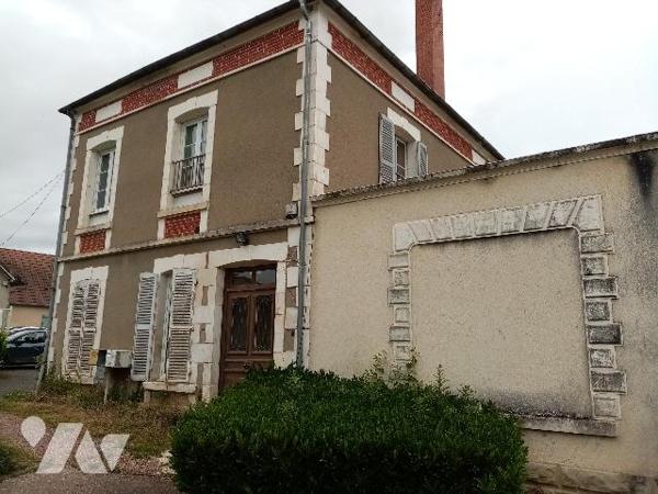 Bâtiment ancien de caractère à rénover