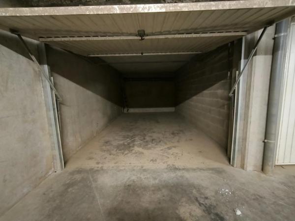 Garage à louer Rive de gier 18m²