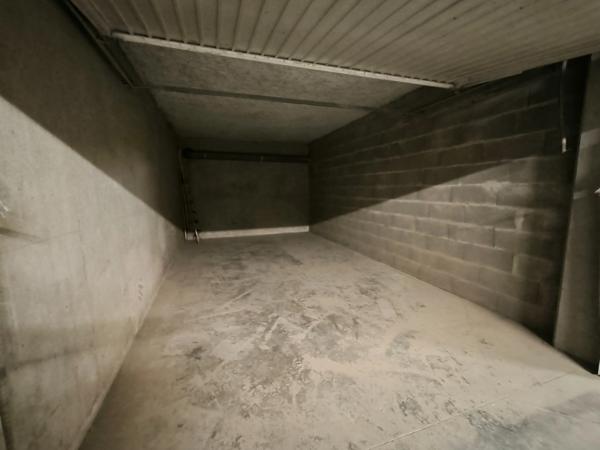 Garage à louer Rive de gier 18m²