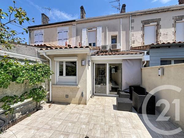 Maison à vendre  5 pièces - 138 m 2   GOND PONTOUVRE  - 16