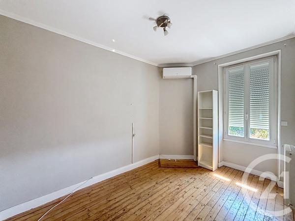 Maison à vendre  5 pièces - 138 m 2   GOND PONTOUVRE  - 16