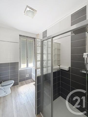 Maison à vendre  5 pièces - 138 m 2   GOND PONTOUVRE  - 16