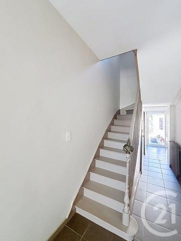 Maison à vendre  5 pièces - 138 m 2   GOND PONTOUVRE  - 16