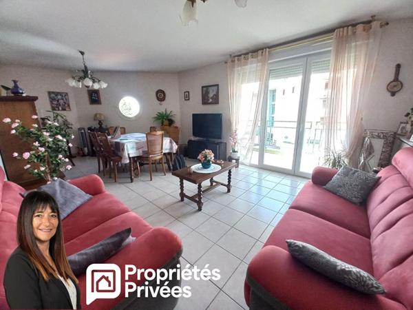 Riorges T3 de 80.6 m2 + terrasse, garage et ascenseur