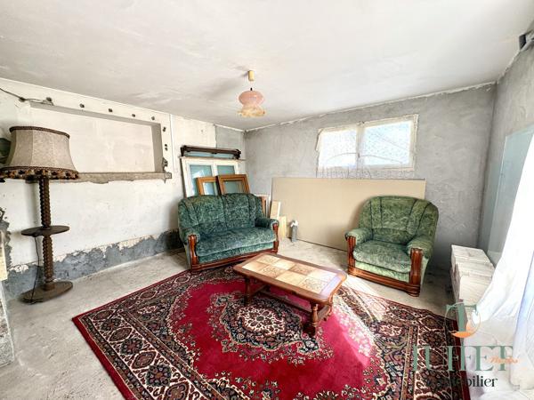VASTE VILLA STYLE ANNEES 50' + GRAND TERRAIN CONSTRUCTIBLE