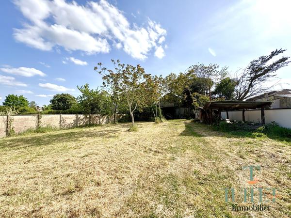 VASTE VILLA STYLE ANNEES 50' + GRAND TERRAIN CONSTRUCTIBLE