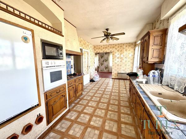 VASTE VILLA STYLE ANNEES 50' + GRAND TERRAIN CONSTRUCTIBLE
