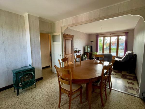 QUINCIEUX – Maison T5 à rénover avec fort potentiel – 90 m² habitables dont 170 m² utiles – Terrain 569 m² Quincieux (69650)