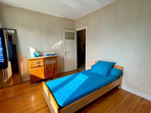 QUINCIEUX – Maison T5 à rénover avec fort potentiel – 90 m² habitables dont 170 m² utiles – Terrain 569 m² Quincieux (69650)